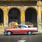 American car and old Havana building